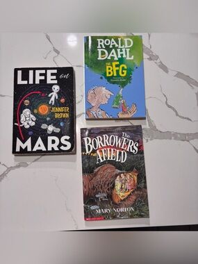 Set of 3 Scholastic Paperback Books Life on Mars, The BFG, The Borrowers Afield